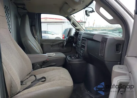 2020 Chevrolet Express Cargo Rwd 2500 Regular Wheelbase Wt z USA, uszkodzony, nr VIN 1GCWGAFP2L1190575